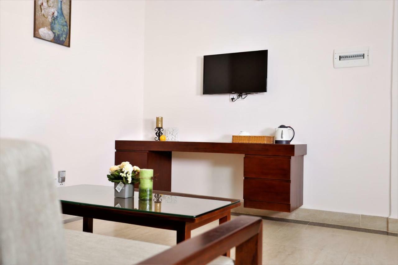 Mekongview 2 Condotel Пном Пен Екстериор снимка