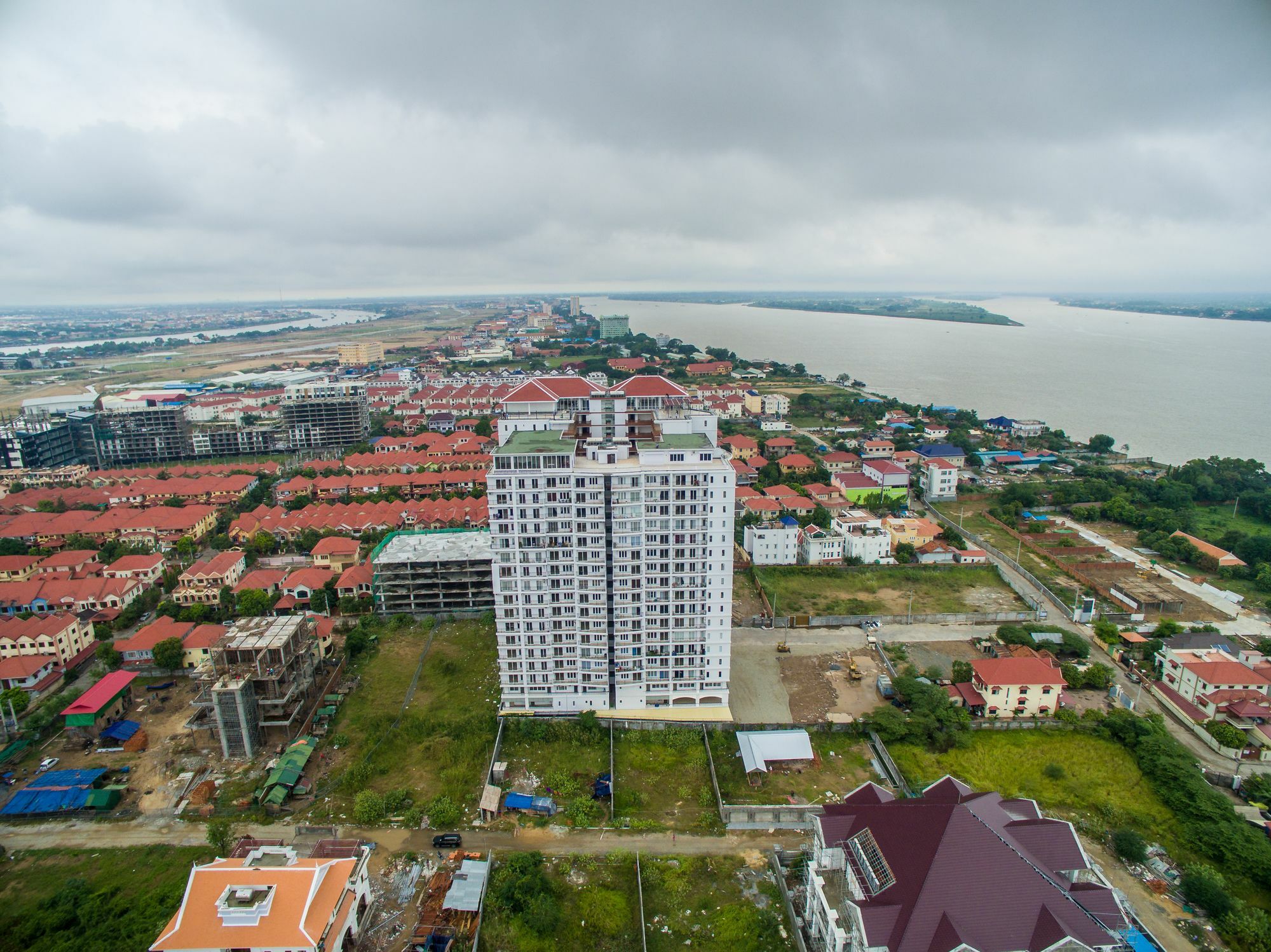 Mekongview 2 Condotel Пном Пен Екстериор снимка