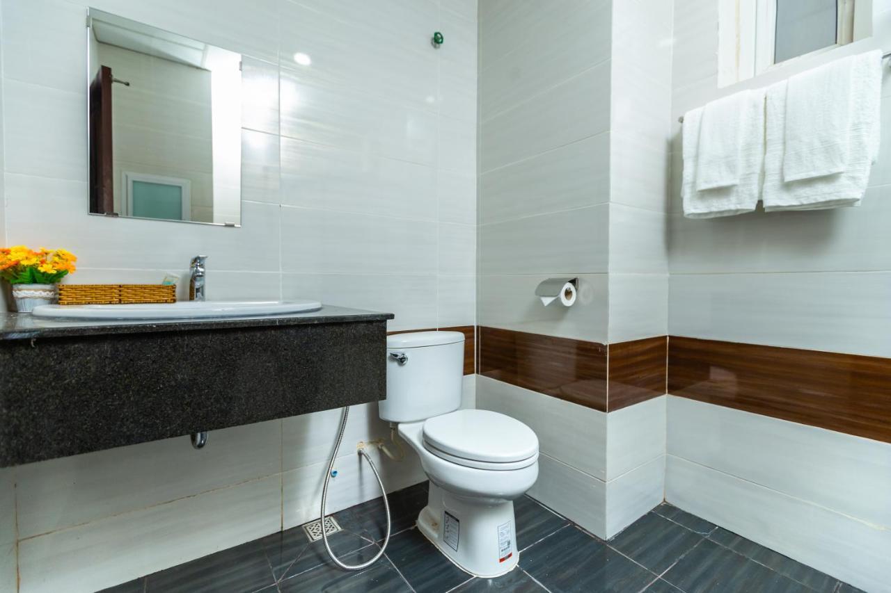 Mekongview 2 Condotel Пном Пен Екстериор снимка